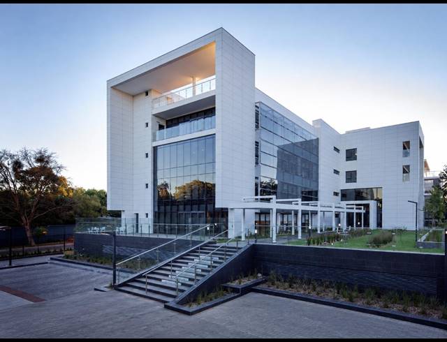 4,486M² OFFICE TO LET IN ROSEBANK